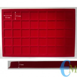 Bandejas en flocado rojo 40 cajas 32 x 32 mm espesor 5 mm